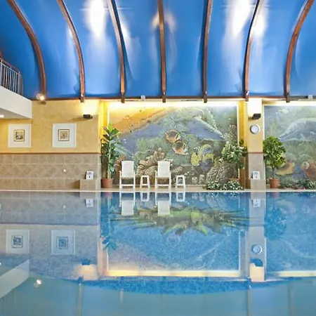 Hotell Maxi Park & 4*