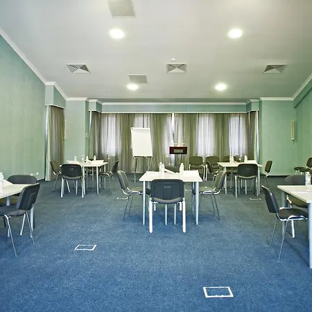 Maxi Park & 4*