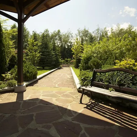 Maxi Park & Szálloda