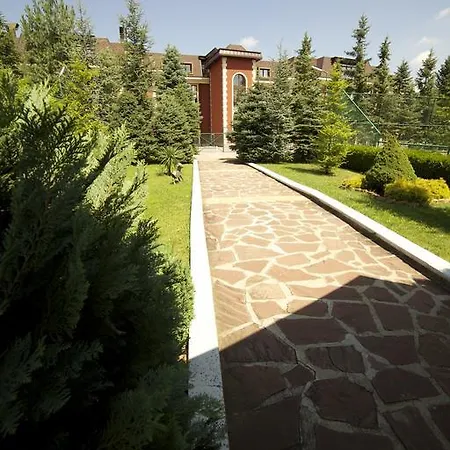 Maxi Park & Hotel 4*