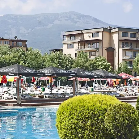 Ξενοδοχείο Maxi Park & 4*