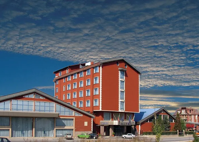 Hotel Maxi Park & 4*