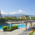 Maxi Park & 4* Sofia