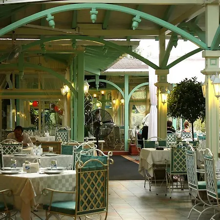 Maxi Park & 4* סופיה